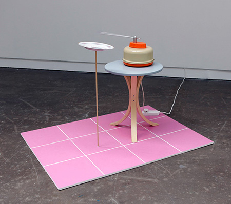 orange plate-spinner